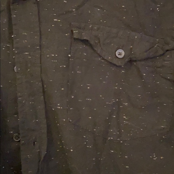 Nice short sleeve button up - Picture 2 of 3